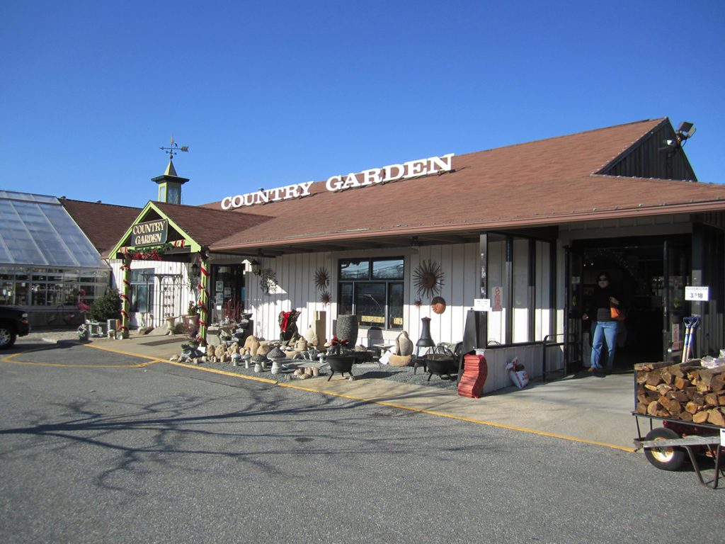 About hyannis country garden
